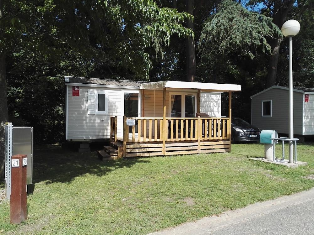 Camping De Bourges Eksteriør bilde