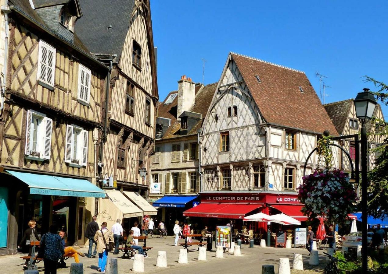 Camping De Bourges Eksteriør bilde